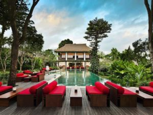 ☆世界のコモホテルズチェーン☆　デラックスでモダンな　ヨガ＆スパ体験　ウマウブド（UMA BY COMO)　３泊５日