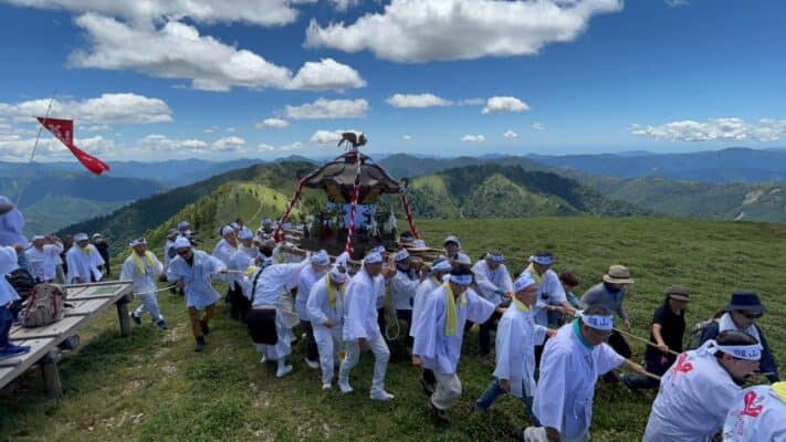 9b5d9019c97f40bd7edf78e9791057ba